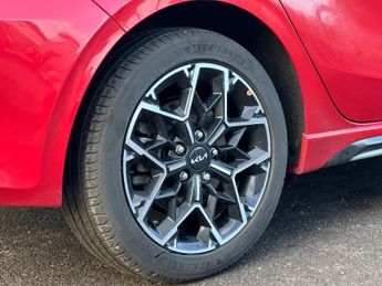 Kia Ceed 1.5 T Gdi Gt Line Hatchback 5dr Petrol Dct Euro 6 (s/s) (138 Bhp