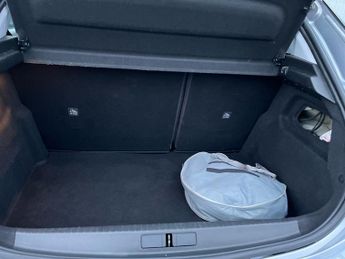 Vauxhall Corsa Electric 50kwh Se Nav Premium Hatchback 5dr Electric Auto (7.4kw Charger)