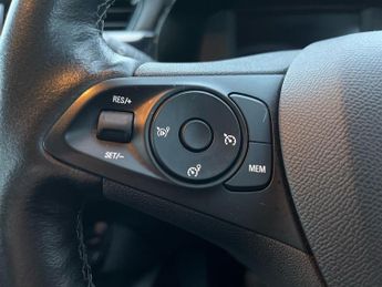 Vauxhall Corsa Electric 50kwh Se Nav Premium Hatchback 5dr Electric Auto (7.4kw Charger)