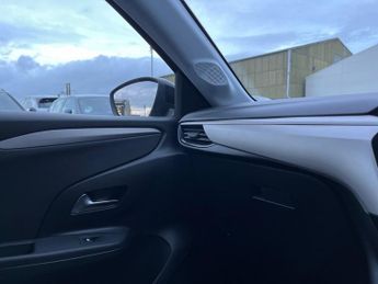 Vauxhall Corsa Electric 50kwh Se Nav Premium Hatchback 5dr Electric Auto (7.4kw Charger)