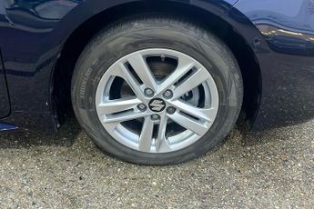 Suzuki Swace 1.8h Sz5 Estate 5dr Petrol Hybrid CVT Euro 6 (s/s) (122 Ps)