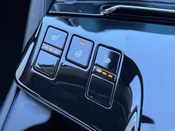 Kia Sportage 1.6 H T Gdi 3 Suv 5dr Petrol Hybrid Auto Euro 6 (s/s) (207 Bhp)