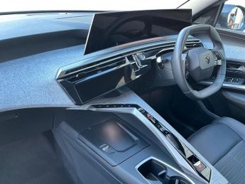 Peugeot 5008 SUV 1.2 Hybrid Allure Suv 5dr Petrol Hybrid E Dsc6 Euro 6 (s/s) (136