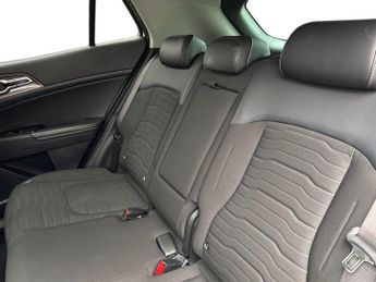 Kia Sportage 1.6 Crdi Mhev 4 Suv 5dr Diesel Hybrid Dct Awd Euro 6 (s/s) (134 