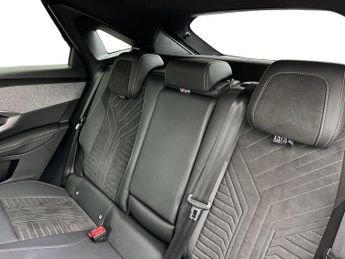 Peugeot E 3008 73kwh Gt Suv 5dr Electric Auto (210 Ps)