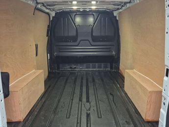 Ford E Transit Custom 320 65kwh Limited Panel Van 5dr Electric Auto L1 H1 (136 Ps)