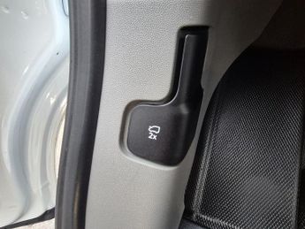 Ford E Transit Custom 320 65kwh Limited Panel Van 5dr Electric Auto L1 H1 (136 Ps)