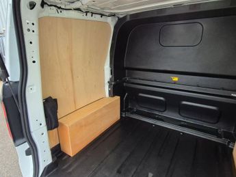 Ford E Transit Custom 320 65kwh Limited Crew Van Double Cab 5dr Electric Auto L1 H1 (1