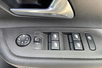 Vauxhall Mokka Electric 50kwh Ultimate Suv 5dr Electric Auto (136 Ps)