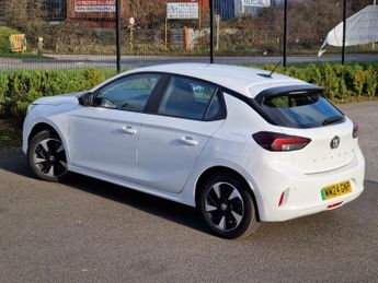 Vauxhall Corsa 5 Door 50kwh Design Hatchback 5dr Electric Auto (136 Ps)