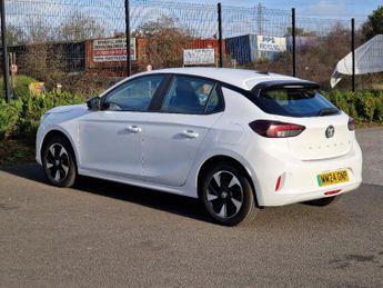 Vauxhall Corsa 5 Door 50kwh Design Hatchback 5dr Electric Auto (136 Ps)