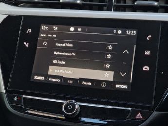 Vauxhall Corsa 5 Door 50kwh Design Hatchback 5dr Electric Auto (136 Ps)