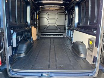 Ford E Transit 350 68kwh Trend Panel Van 5dr Electric Auto Rwd L3 H2 (184 Ps)