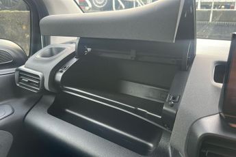 Peugeot E Rifter 52kwh Gt Standard MPV 5dr Electric Auto (7.4kw Charger) (136 Ps)