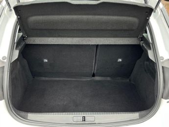 Vauxhall Corsa Electric 50kwh Se Nav Hatchback 5dr Electric Auto (7.4kw Charger) (136 Ps