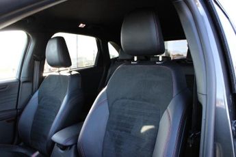 Ford Kuga 2.5h Duratec St Line Edition Suv 5dr Petrol Hybrid CVT Euro 6 (s