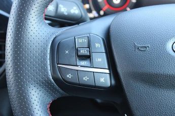 Ford Kuga 2.5h Duratec St Line Edition Suv 5dr Petrol Hybrid CVT Euro 6 (s