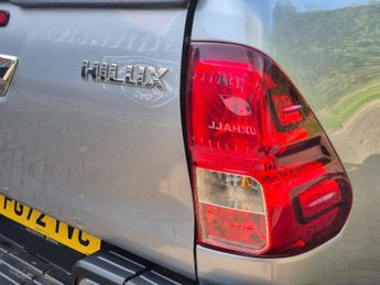 Toyota Hilux 2.4 D 4d Icon Pickup Double Cab 4dr Diesel Auto 4wd Euro 6 (s/s)