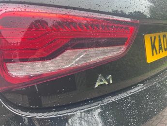 Audi A1 Sportback 1.4 Tfsi S Line Sportback 5dr Petrol S Tronic Euro 6 (s/s) (nav)