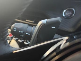 Peugeot 208 1.2 Puretech Allure Premium  Plus Hatchback 5dr Petrol Eat Euro 