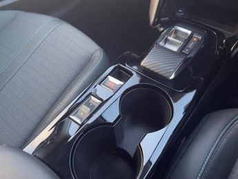 Peugeot 208 1.2 Puretech Allure Premium  Plus Hatchback 5dr Petrol Eat Euro 