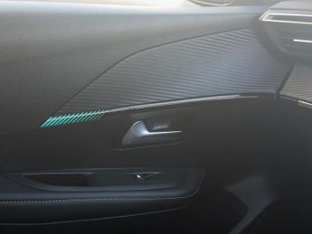 Peugeot 208 1.2 Puretech Allure Premium  Plus Hatchback 5dr Petrol Eat Euro 