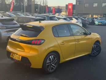 Peugeot 208 1.2 Puretech Allure Premium  Plus Hatchback 5dr Petrol Eat Euro 