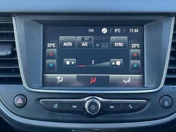 Vauxhall Crossland 1.2 Turbo Elite Suv 5dr Petrol Auto Euro 6 (s/s) (130 Ps)
