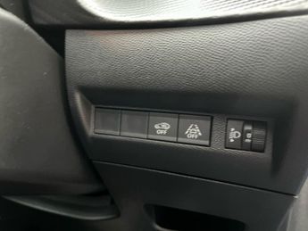 Peugeot 208 1.2 Puretech Allure Premium  Plus Hatchback 5dr Petrol Eat Euro 