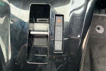 Vauxhall Corsa Electric 50kwh Ultimate Hatchback 5dr Electric Auto (136 Ps)