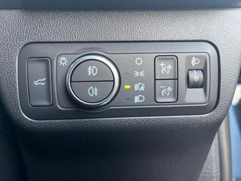 Ford Kuga 2.5h Duratec St Line Edition Suv 5dr Petrol Hybrid CVT Euro 6 (s