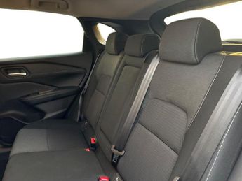 Nissan Qashqai 1.3 Dig T Mhev N Connecta Suv 5dr Petrol Hybrid Xtron Euro 6 (s/