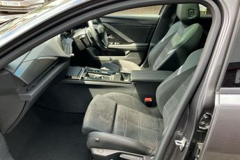 Vauxhall Astra 1.2 Turbo Ultimate Hatchback 5dr Petrol Auto Euro 6 (s/s) (130 P