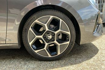 Vauxhall Astra 1.2 Turbo Ultimate Hatchback 5dr Petrol Auto Euro 6 (s/s) (130 P