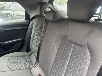 Audi A1 citycarver 1.0 Tfsi 30 Citycarver 5dr Petrol S Tronic Euro 6 (s/s) (110 Ps)