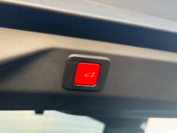 Peugeot E 3008 73kwh Gt Suv 5dr Electric Auto (210 Ps)