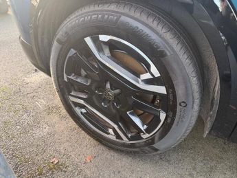 Peugeot E 3008 73kwh Gt Suv 5dr Electric Auto (210 Ps)