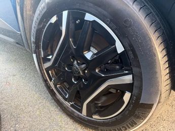 Peugeot E 3008 73kwh Gt Suv 5dr Electric Auto (210 Ps)