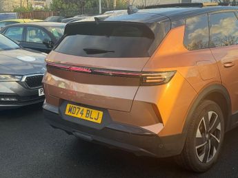 Vauxhall Grandland 1.2 Ultimate Suv 5dr Petrol Hybrid E Dct Euro 6 (s/s) (136 Ps)