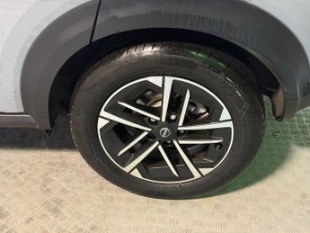 Nissan Juke 1.6 N Connecta Suv 5dr Petrol Hybrid Auto Euro 6 (143 Ps)