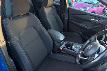 Nissan Qashqai 1.3 Dig T Mhev Acenta Premium Suv 5dr Petrol Hybrid Xtron Euro 6