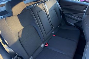 Nissan Qashqai 1.3 Dig T Mhev Acenta Premium Suv 5dr Petrol Hybrid Xtron Euro 6