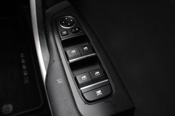 Kia Xceed 1.6 Gdi 8.9kwh 3 Suv 5dr Petrol Plug In Hybrid Dct Euro 6 (s/s) 