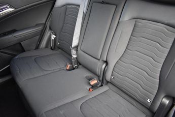 Kia Sportage 1.6 T Gdi Mhev 4 Suv 5dr Petrol Hybrid Dct Awd Euro 6 (s/s) (148