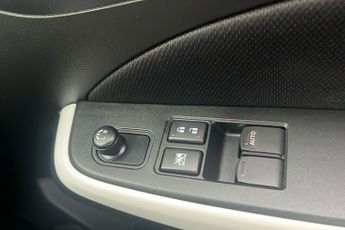 Suzuki Swift 1.2 Dualjet Mhev Sz T Hatchback 5dr Petrol Hybrid CVT Euro 6 (s/