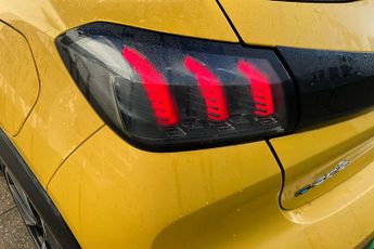 Peugeot E 208 50kwh Gt Hatchback 5dr Electric Auto (136 Ps)