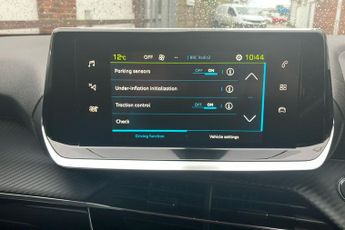 Peugeot E 2008 50kwh Allure Premium Suv 5dr Electric Auto (136 Ps)