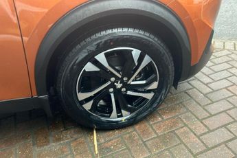 Peugeot E 2008 50kwh Allure Premium Suv 5dr Electric Auto (136 Ps)