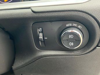 Vauxhall Grandland 1.2 Turbo Ultimate Suv 5dr Petrol Auto Euro 6 (s/s) (130 Ps)