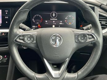 Vauxhall Grandland 1.2 Turbo Ultimate Suv 5dr Petrol Auto Euro 6 (s/s) (130 Ps)